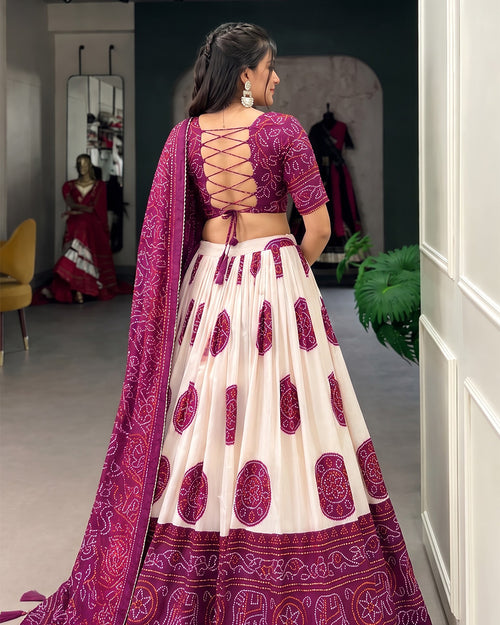 Women's Patola Bandhani Print Navratri Lehenga Choli Set with Dupatta
